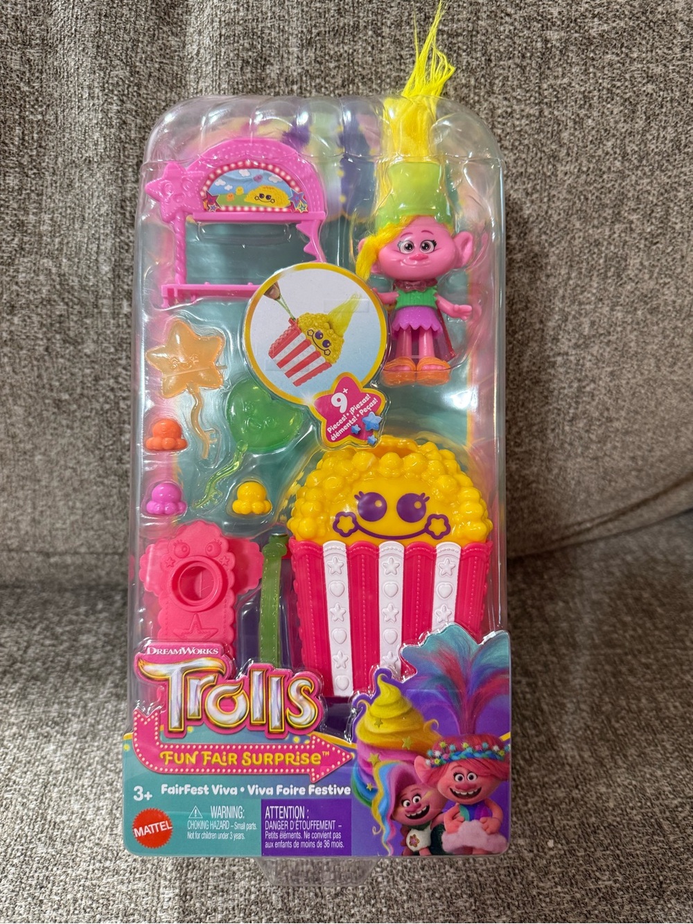 Mattel Trolls Fun Fair Surprise Playset